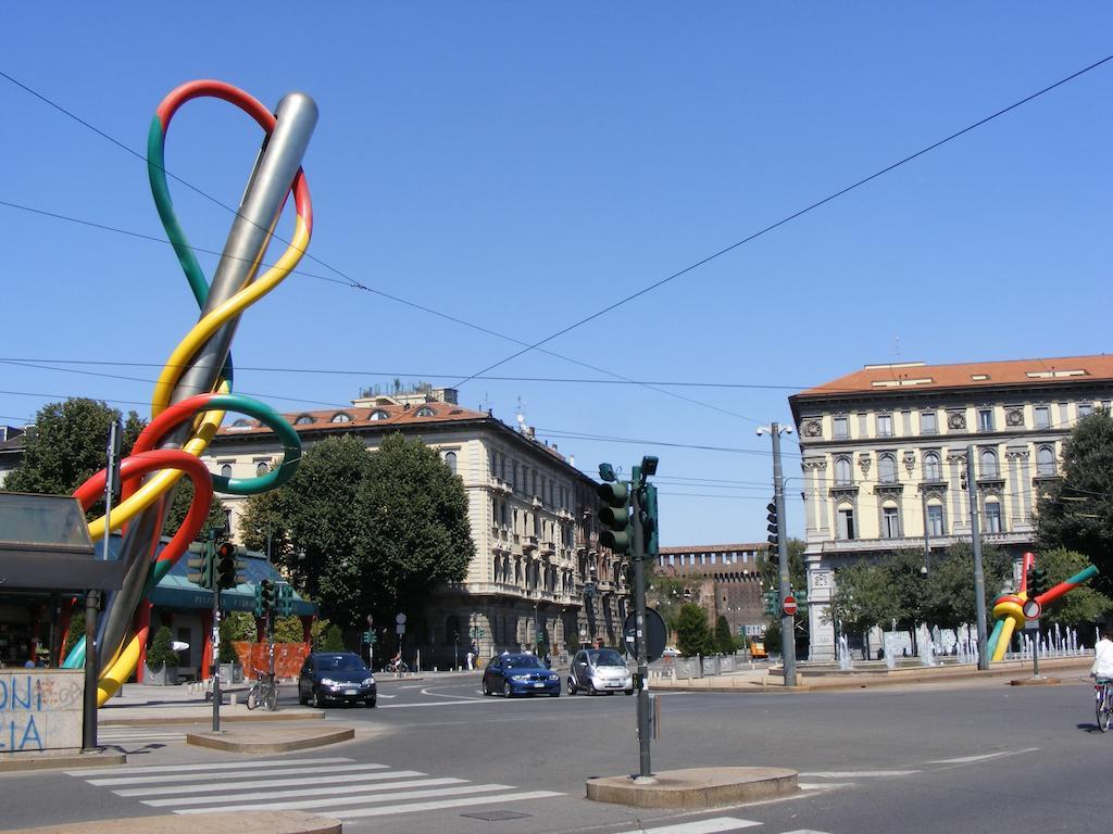 Charming Apartment The Castle Milano Esterno foto
