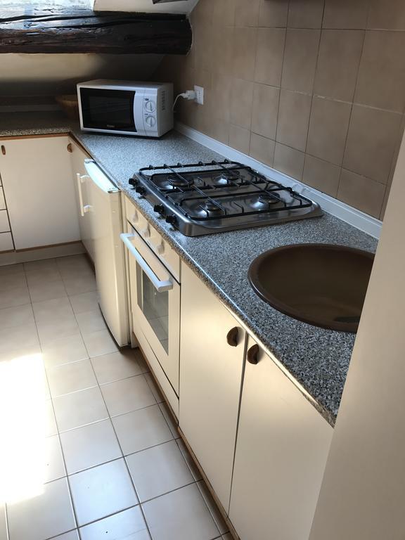 Charming Apartment The Castle Milano Esterno foto
