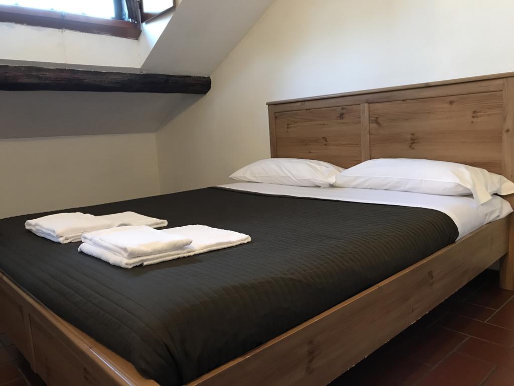 Charming Apartment The Castle Milano Esterno foto