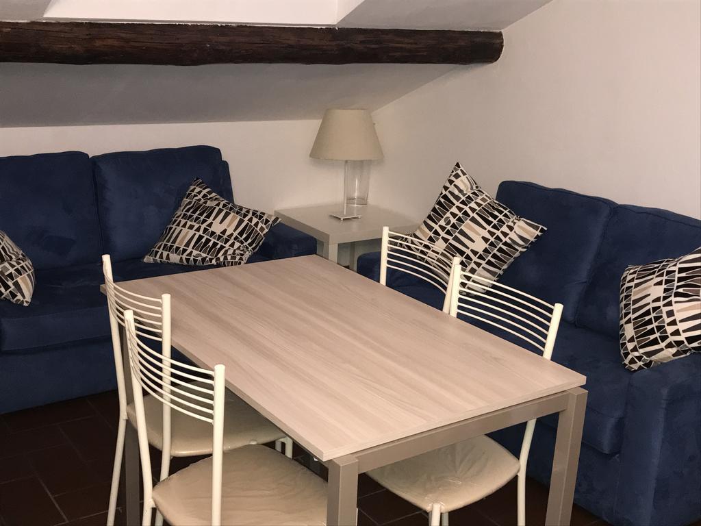 Charming Apartment The Castle Milano Esterno foto